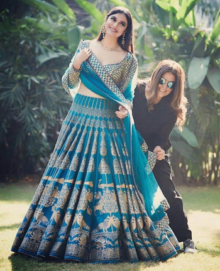 Drashti Dhami Navy Blue and Rama Green Lehenga Kameez | Lehenga style,  Indian outfits, Designer dresses indian