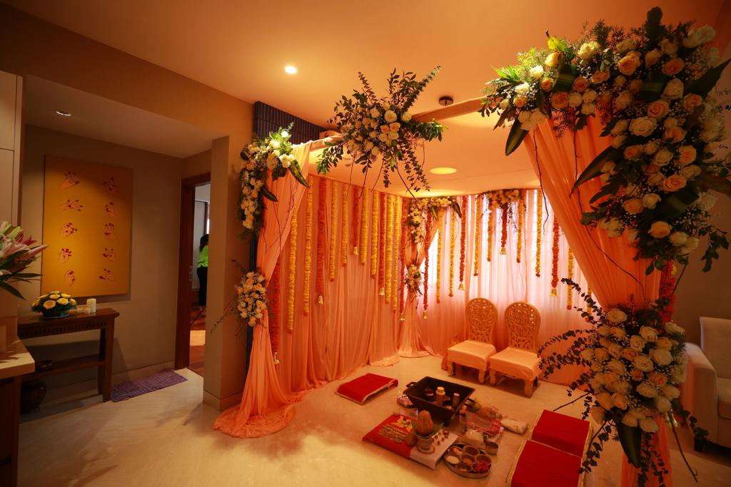 small wedding venues for 20 guests,small wedding ideas on a budget,small wedding ideas at home,planning a small intimate wedding,intimate wedding ideas for two,how to plan a micro wedding,at home wedding ideas on a budget,at home wedding decor,indoor home wedding ideas, at home wedding checklist, indian wedding at home,COVID-19, COVID-19 wedding