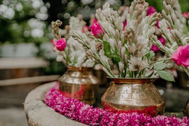 ways to use mogras in your wedding decor